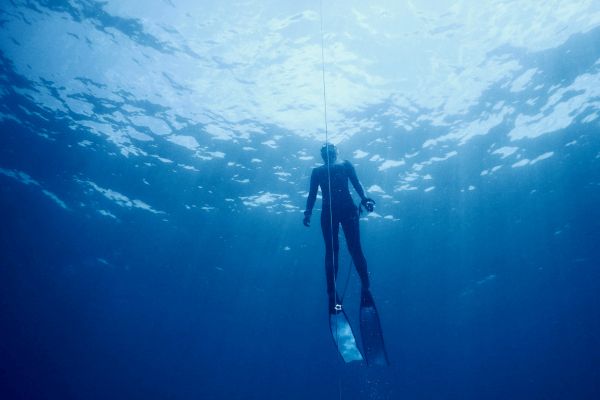 Mergulho de apneia benefícios e desafios dessa prática impressionante